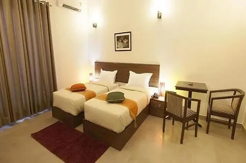 Garden Villa Gurgaon 2*,